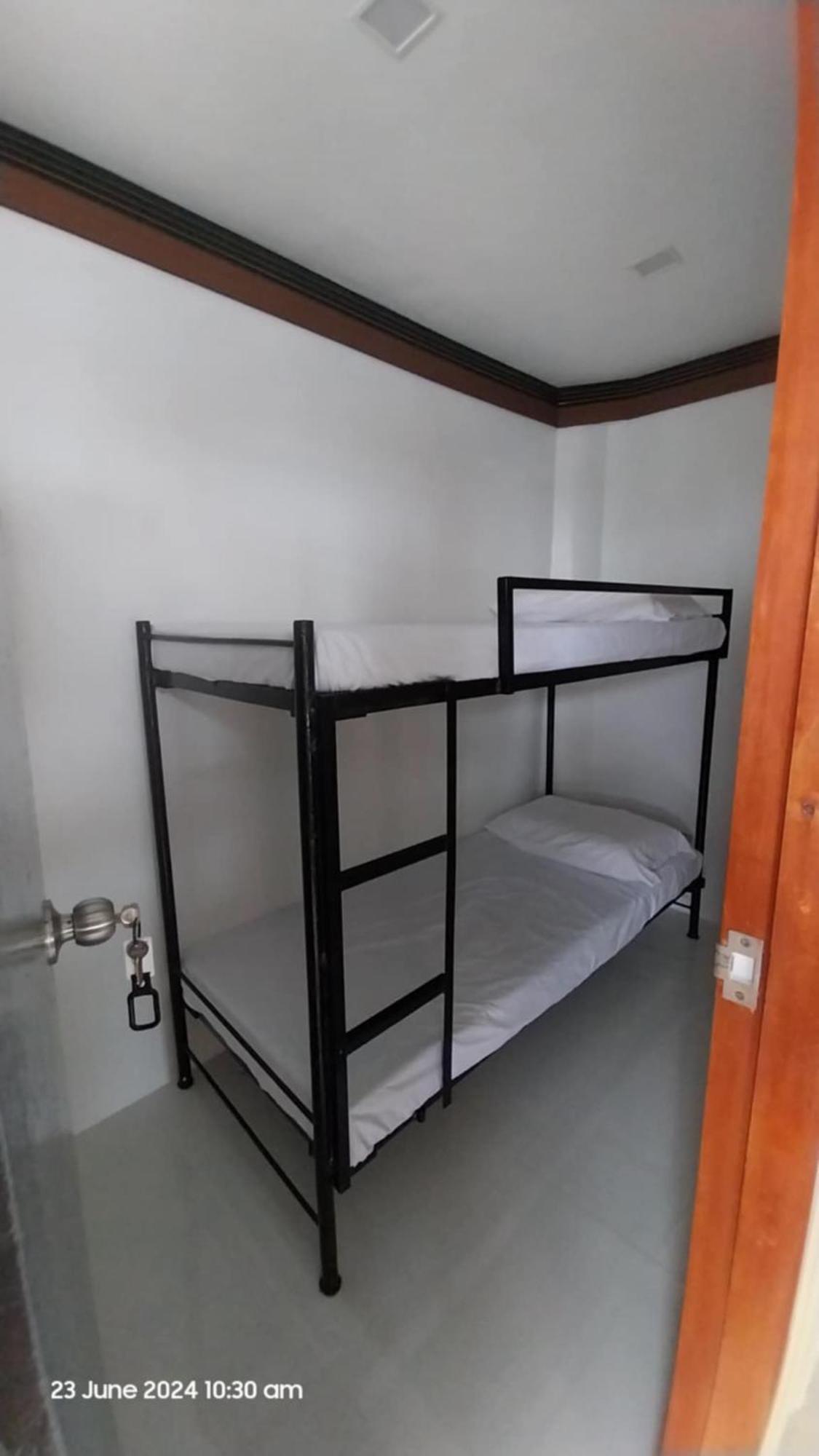 Primerose Residences - Near Mactan-Cebu International Airport Мактан Екстериор снимка